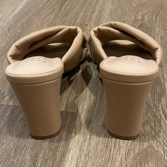 SOLD💢Faux Leather Nude Sandals w/ Thick Heels - Picture 3 of 4